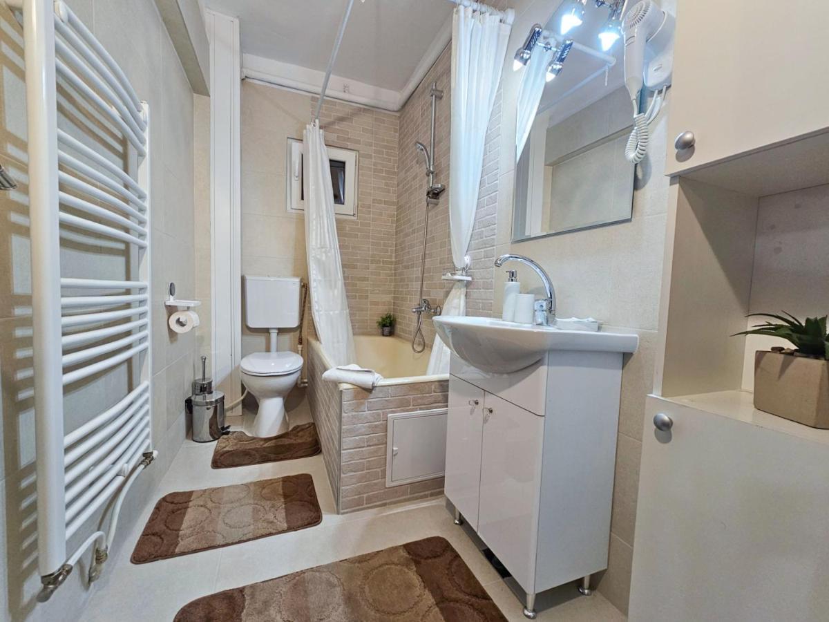 Central Park Apartment Τούρντα Εξωτερικό φωτογραφία